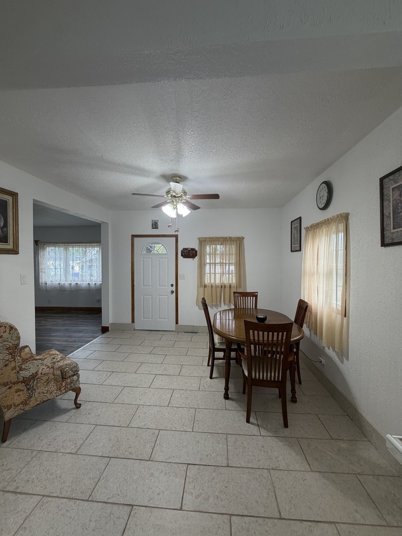 826 Prairie Avenue Kewanee, IL 61443 - Photo 5 of 24