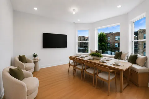 $699,000 | 2647 West Walton Street, Unit 3, Chicago, IL 60622