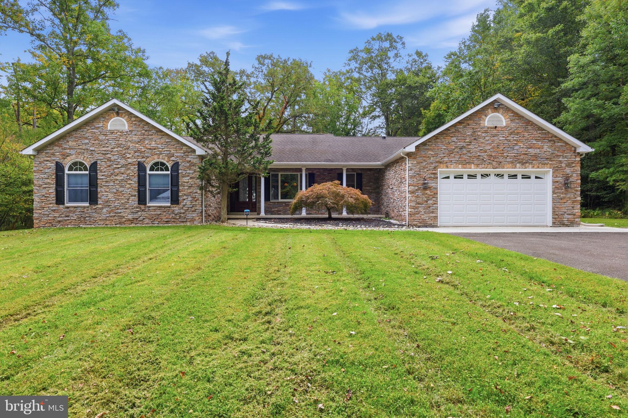 1669 Fennel Road Quakertown, PA 18951 - Photo 3 of 68 Sprawling ranch design
