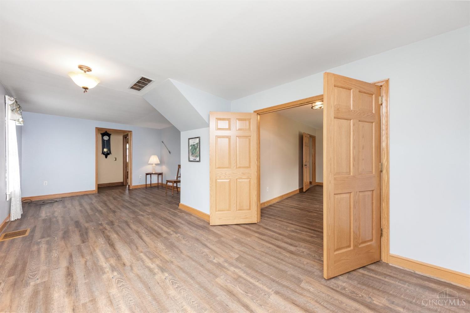 5400 Graces Run Road Seaman, OH 45679 - Photo 6 of 28