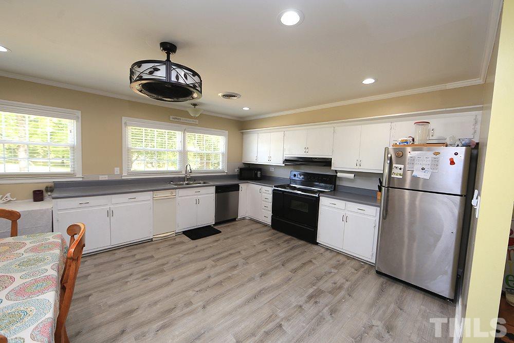 812 Gibson Road Mebane, NC 27302 - Photo 5 of 20 Gallery Image 5