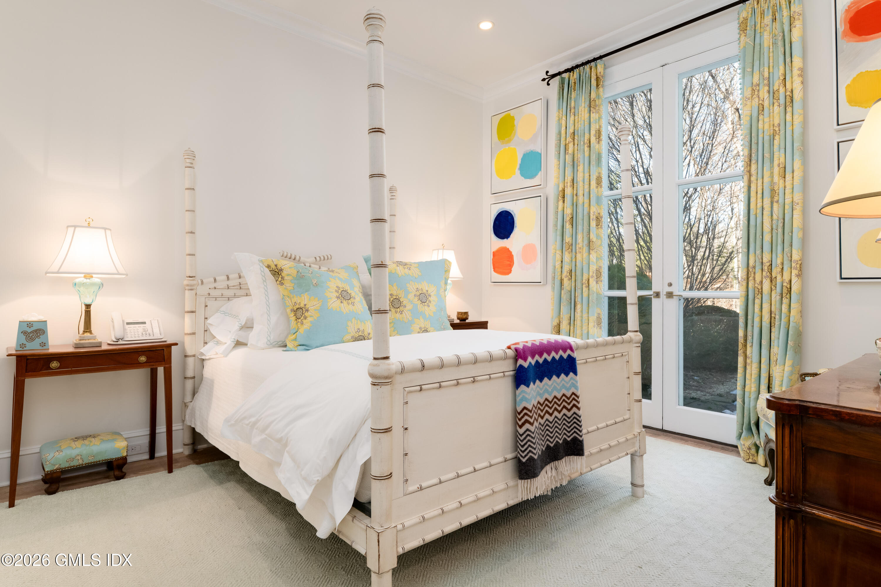 47 Husted Lane Greenwich, CT 06830 - Photo 17 of 25 47 Husted Ln INT 20 - PRINT