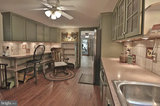 $650,000 | 2145 Old Lancaster Pike, Reinholds, PA 17569