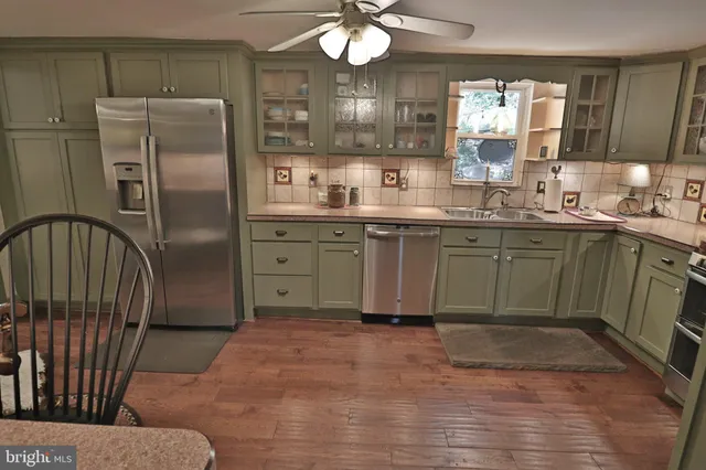 $650,000 | 2145 Old Lancaster Pike, Reinholds, PA 17569