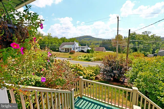$650,000 | 2145 Old Lancaster Pike, Reinholds, PA 17569