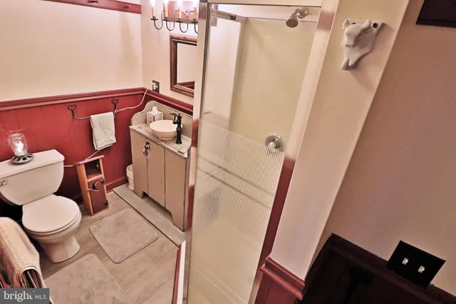 $650,000 | 2145 Old Lancaster Pike, Reinholds, PA 17569