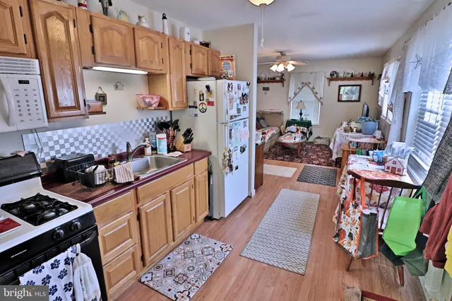 $650,000 | 2145 Old Lancaster Pike, Reinholds, PA 17569