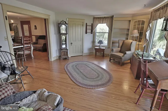 $650,000 | 2145 Old Lancaster Pike, Reinholds, PA 17569