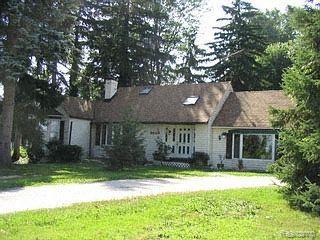 9648 North River Road Algonac, MI 48001 - Photo 1 of 6 3 Berdoom Split Ranch
