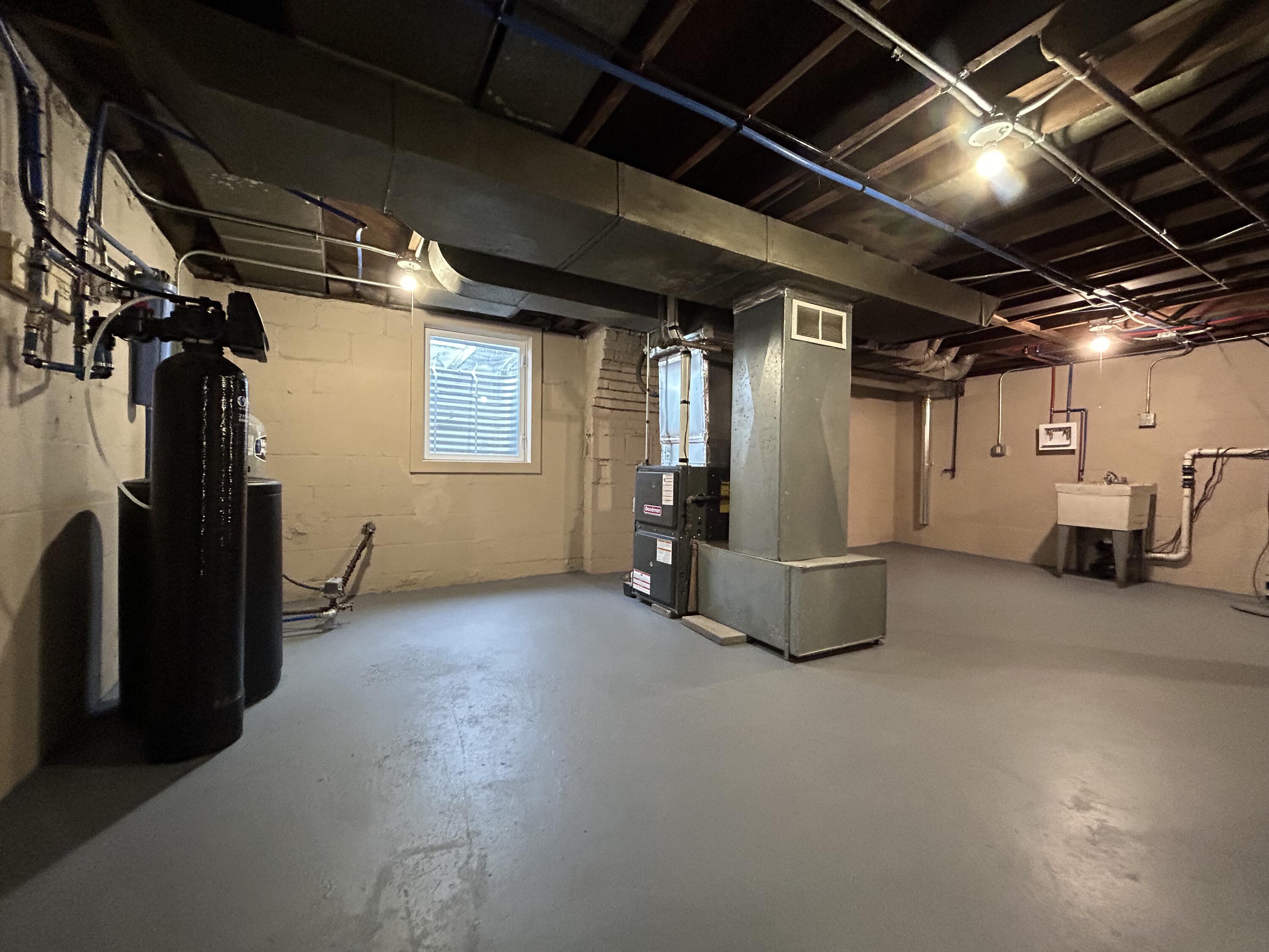 2264 Crest Road Gary, IN 46408 - Photo 64 of 86 3000x2250