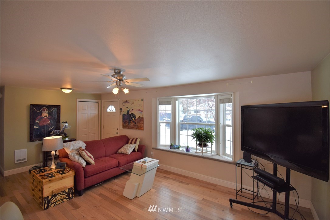 738 Ridge Place Omak, WA 98841 - Photo 13 of 33 Gallery Image 13