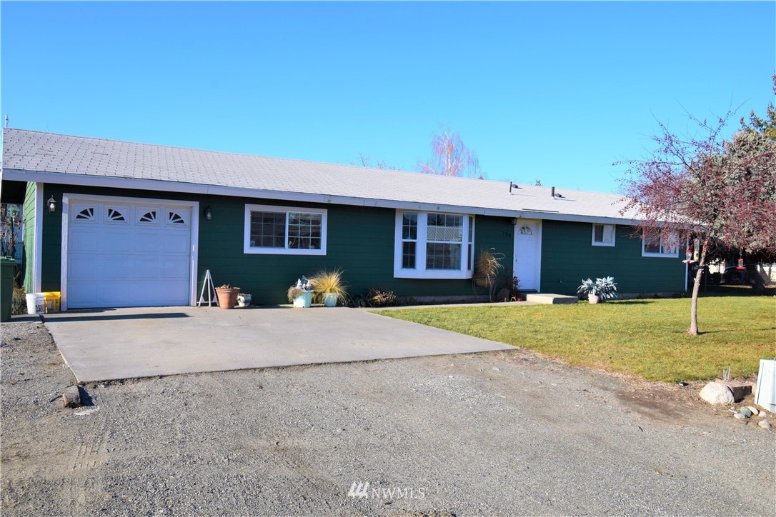 738 Ridge Place Omak, WA 98841 - Photo 3 of 33 Gallery Image 3