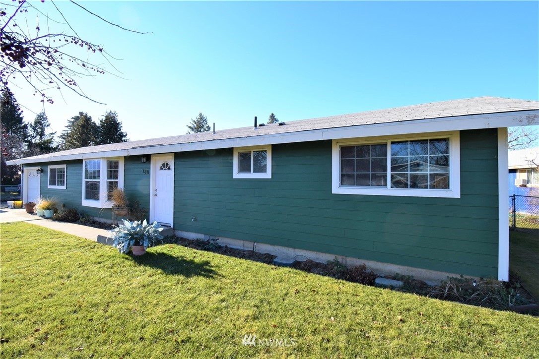 738 Ridge Place Omak, WA 98841 - Photo 5 of 33 Gallery Image 5