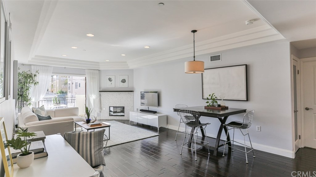 12020 Guerin Street, Unit 303 Studio City, CA 91604 - Photo 4 of 33