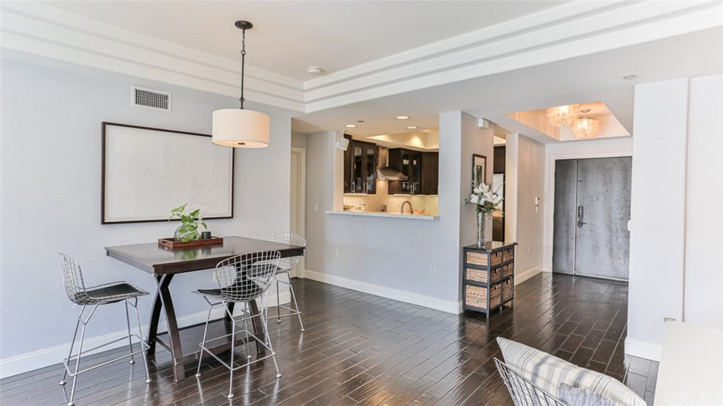 12020 Guerin Street, Unit 303 Studio City, CA 91604 - Photo 9 of 33