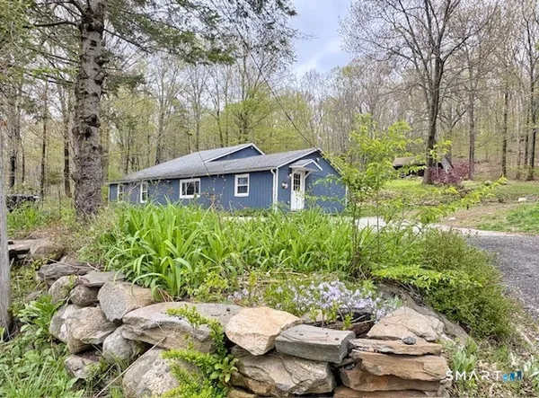 $289,900 | 282 North Bigelow Road, Hampton, CT 06247