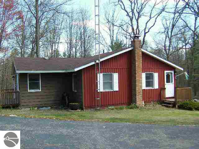 1947 Stoney Ridge Road West Branch, MI 48661 - Photo 5 of 9 1757035-4.JPG