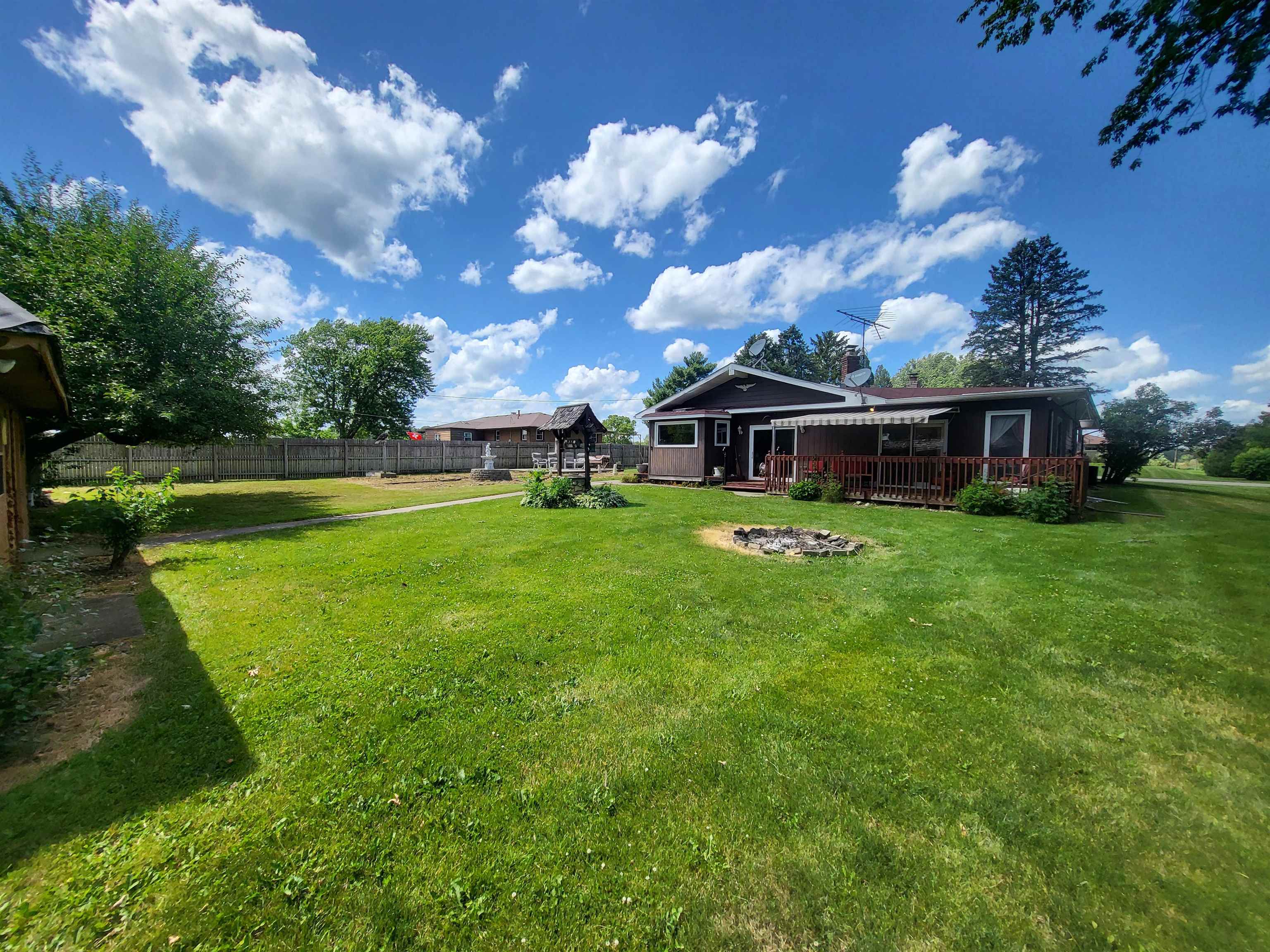 6922 Senippa Road Rockford, IL 61102 - Photo 2 of 13 Gallery Image 2