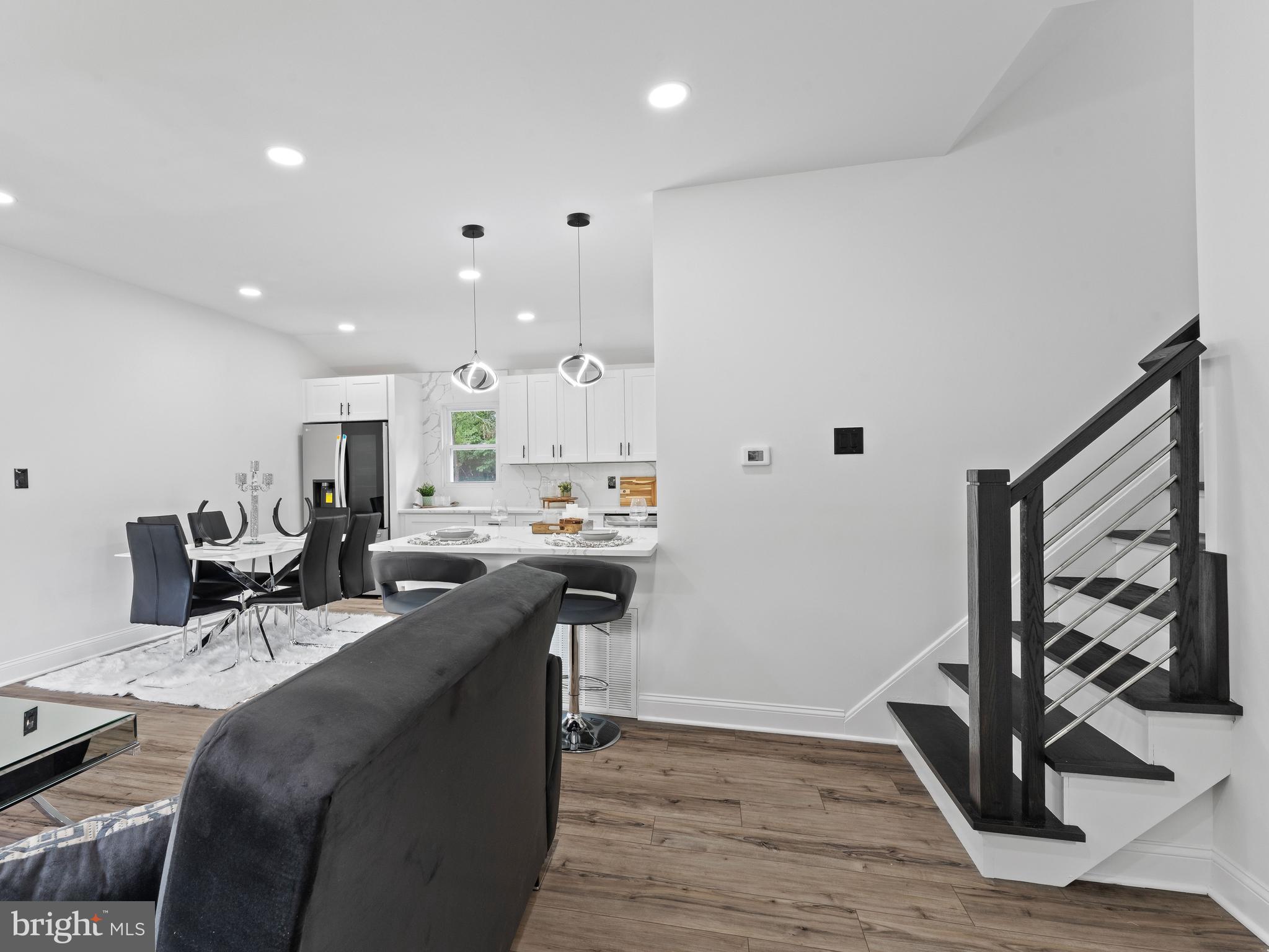 201 Dale Place Lindenwold, NJ 08021 - Photo 2 of 28 Gallery Image 2
