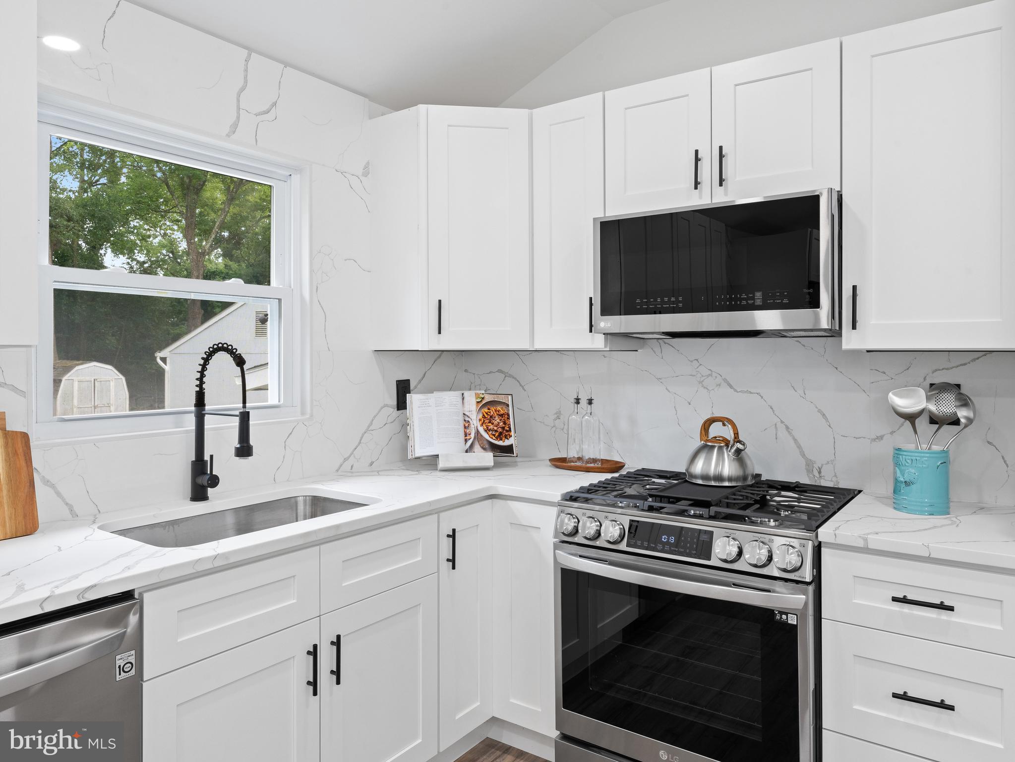 201 Dale Place Lindenwold, NJ 08021 - Photo 7 of 28 Gallery Image 7