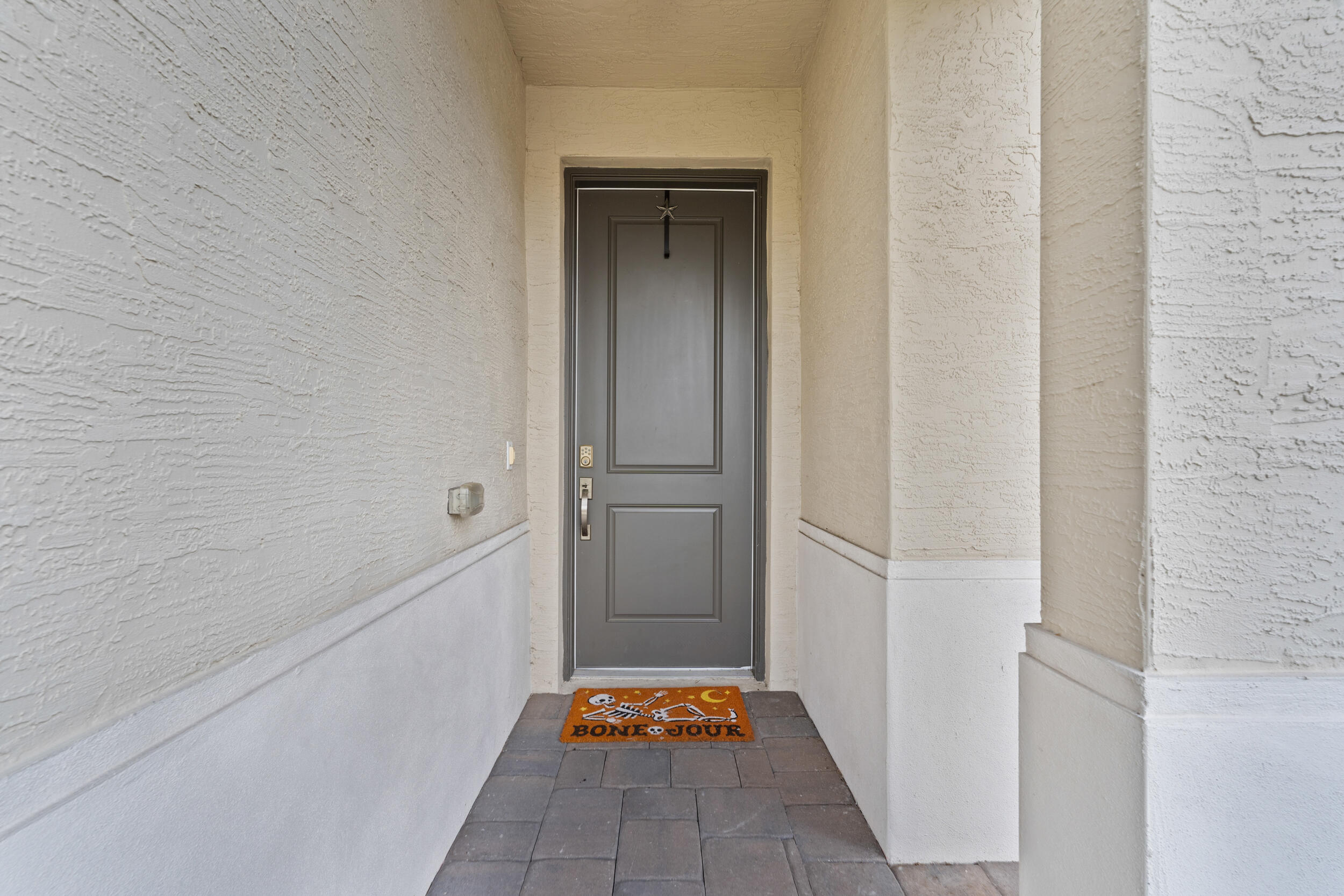 7461 Southwest Harbor Cove Drive Stuart, FL 34997 - Photo 8 of 30 a view of an empty room