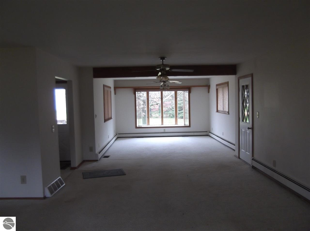 6305 Curtis Road Hale, MI 48739 - Photo 4 of 18 1791980-3.JPG