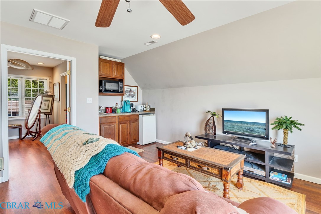 13 Leming Avenue Reedville, VA 22539 - Photo 38 of 50 Over garage living room