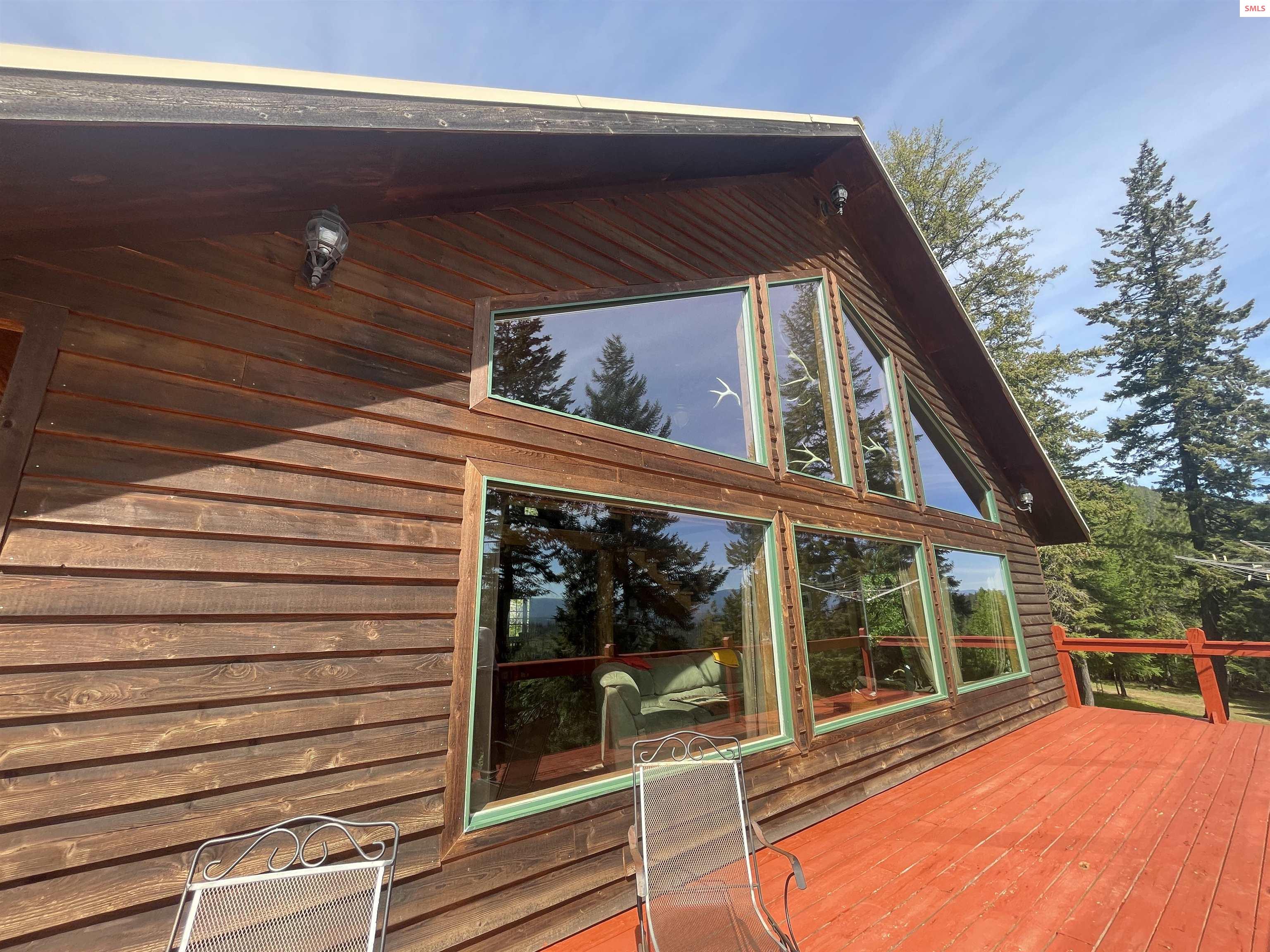 1684 Lions Den Road Bonners Ferry, ID 83805 - Photo 35 of 53 Huge Deck