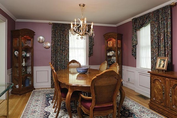 60 Dwhinda Road Newton, MA 02468 - Photo 3 of 8