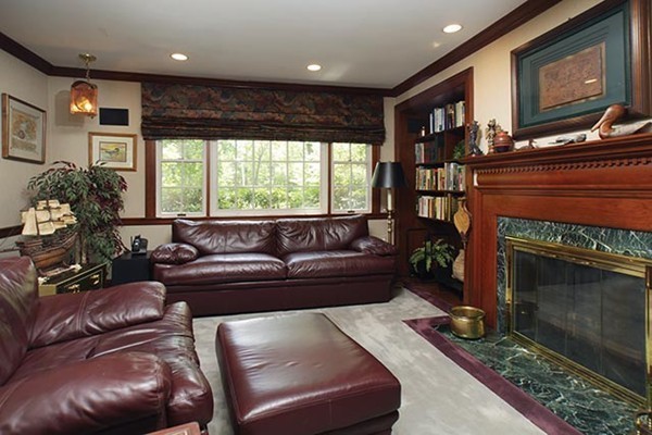 60 Dwhinda Road Newton, MA 02468 - Photo 5 of 8