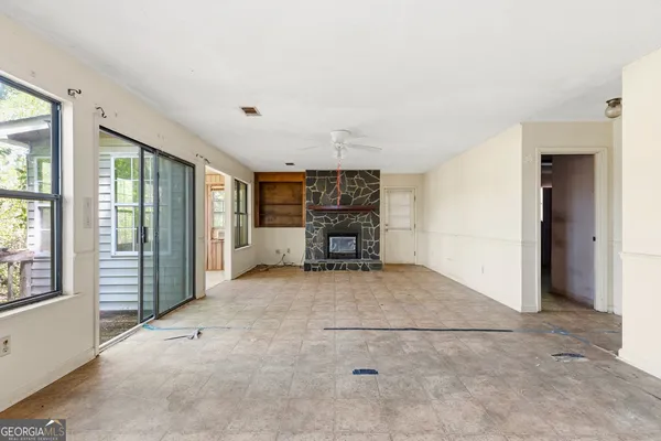 $179,900 | 342 North Lake Drive, Perry, GA 31069