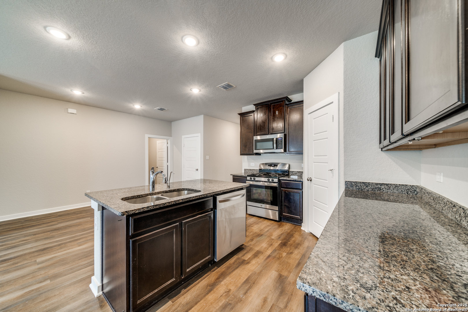 9014 Tennant Lane Converse, TX 78109 - Photo 11 of 29