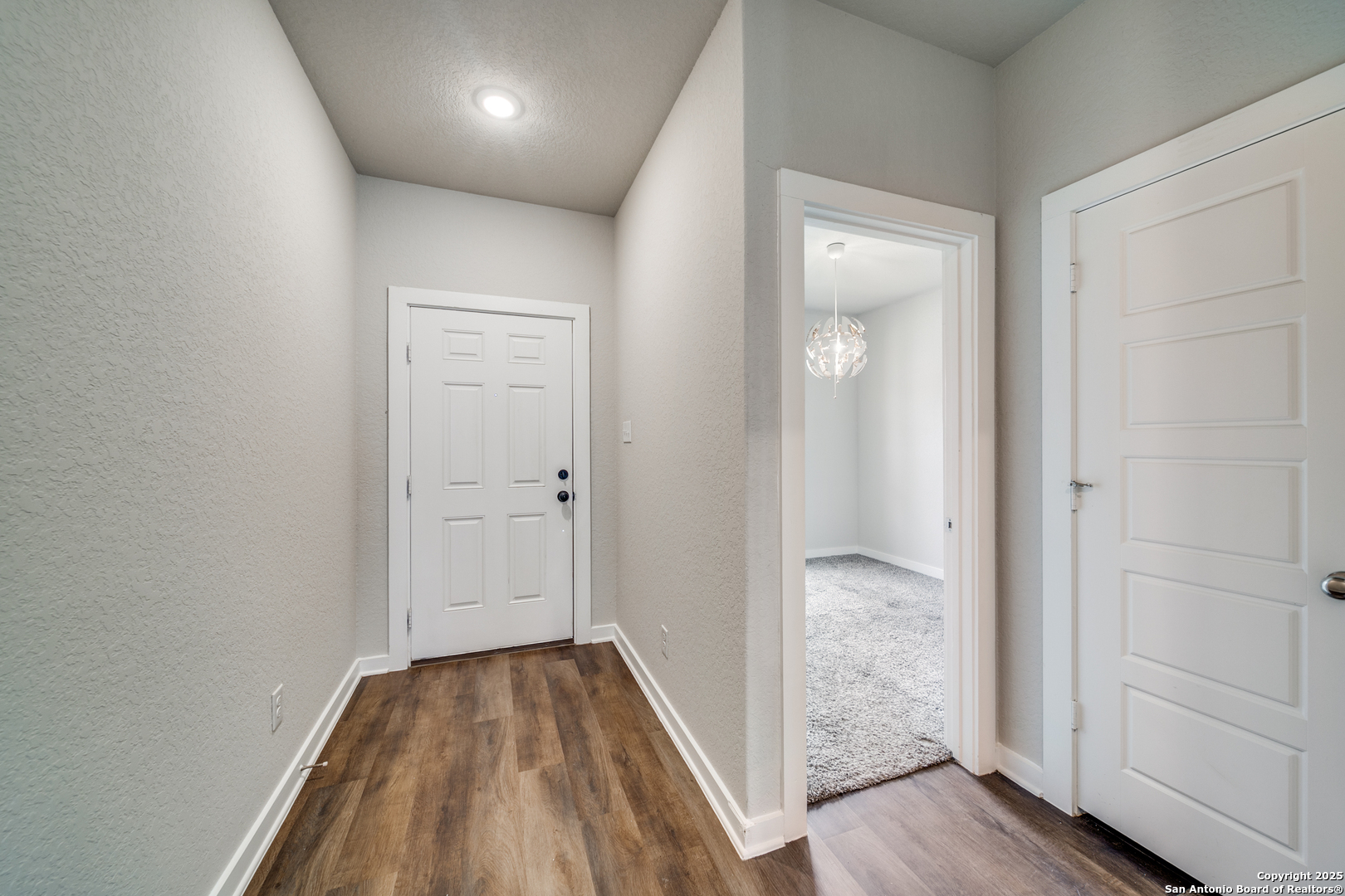 9014 Tennant Lane Converse, TX 78109 - Photo 3 of 29