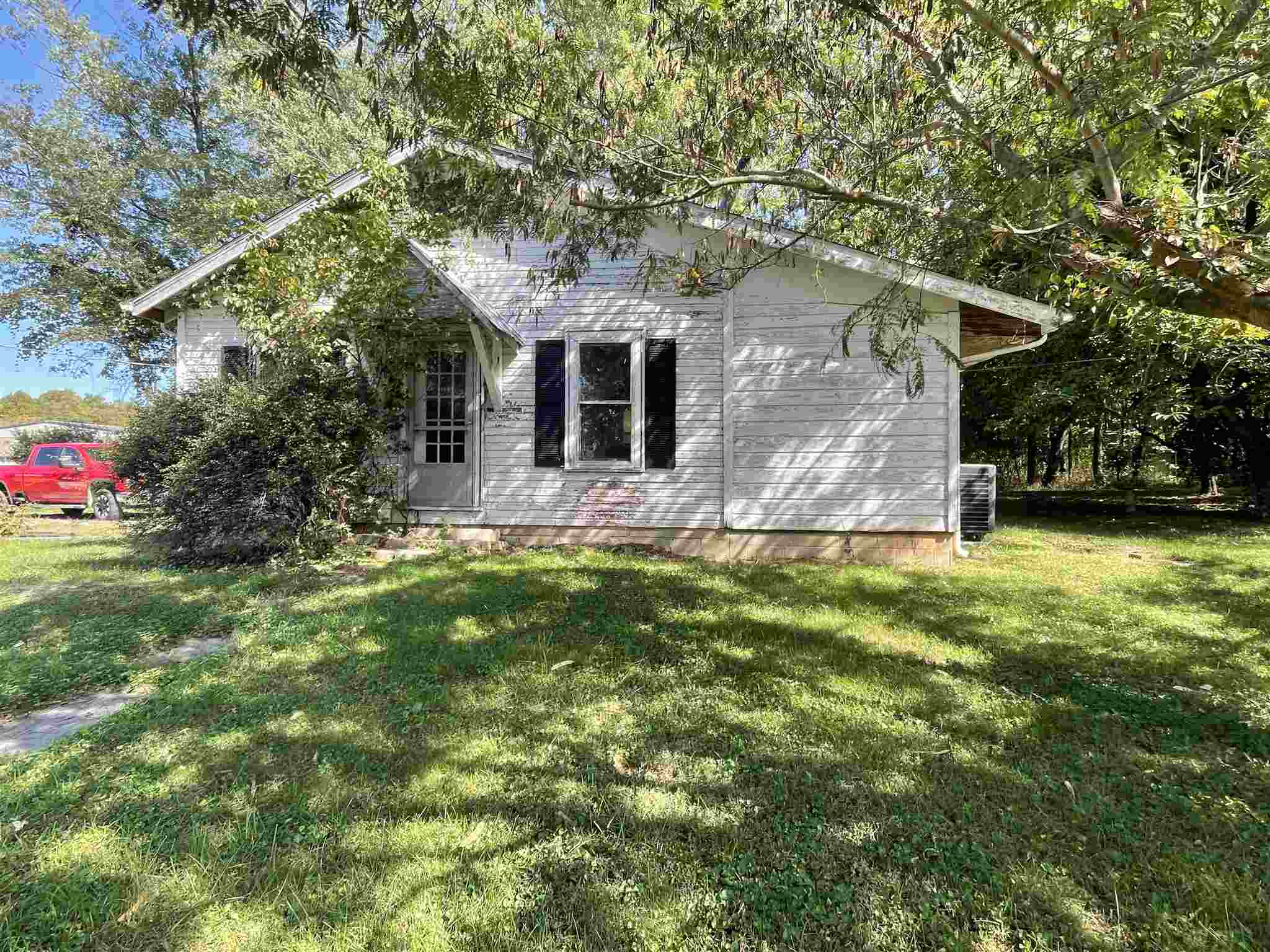 174 Old Farm Road Bedford, IN 47421 - Photo 1 of 7 Gallery Image 1