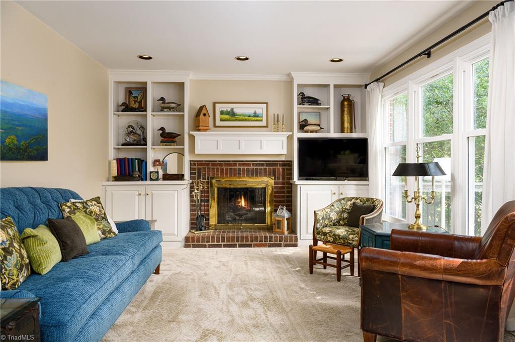 5200 Candlewick Road Greensboro, NC 27455 - Photo 9 of 33 Den