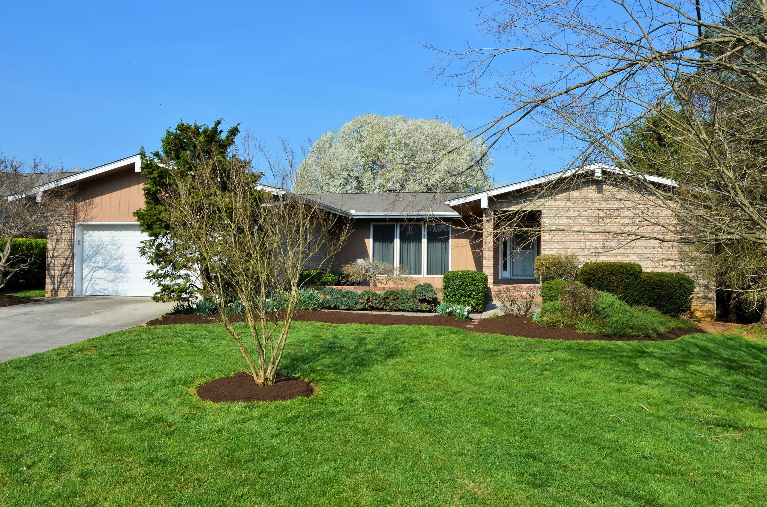 7708 Norwich Road Powell, TN 37849 - Photo 1 of 23 Front