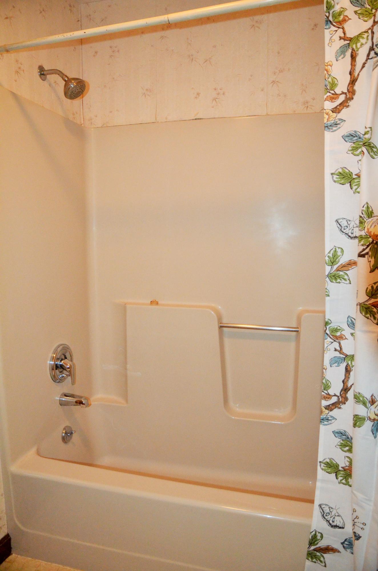 7708 Norwich Road Powell, TN 37849 - Photo 16 of 23 Master Bathroom1