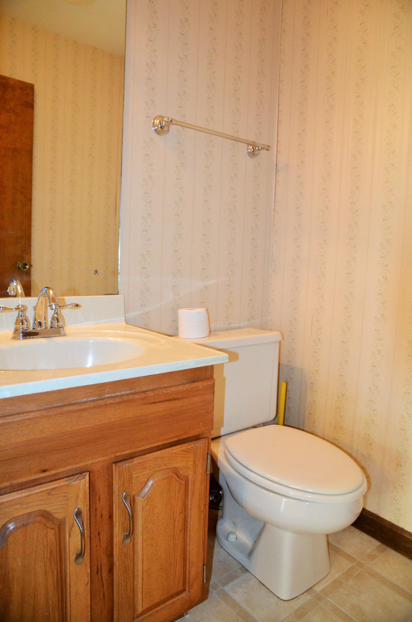 7708 Norwich Road Powell, TN 37849 - Photo 22 of 23 Half Bathroom