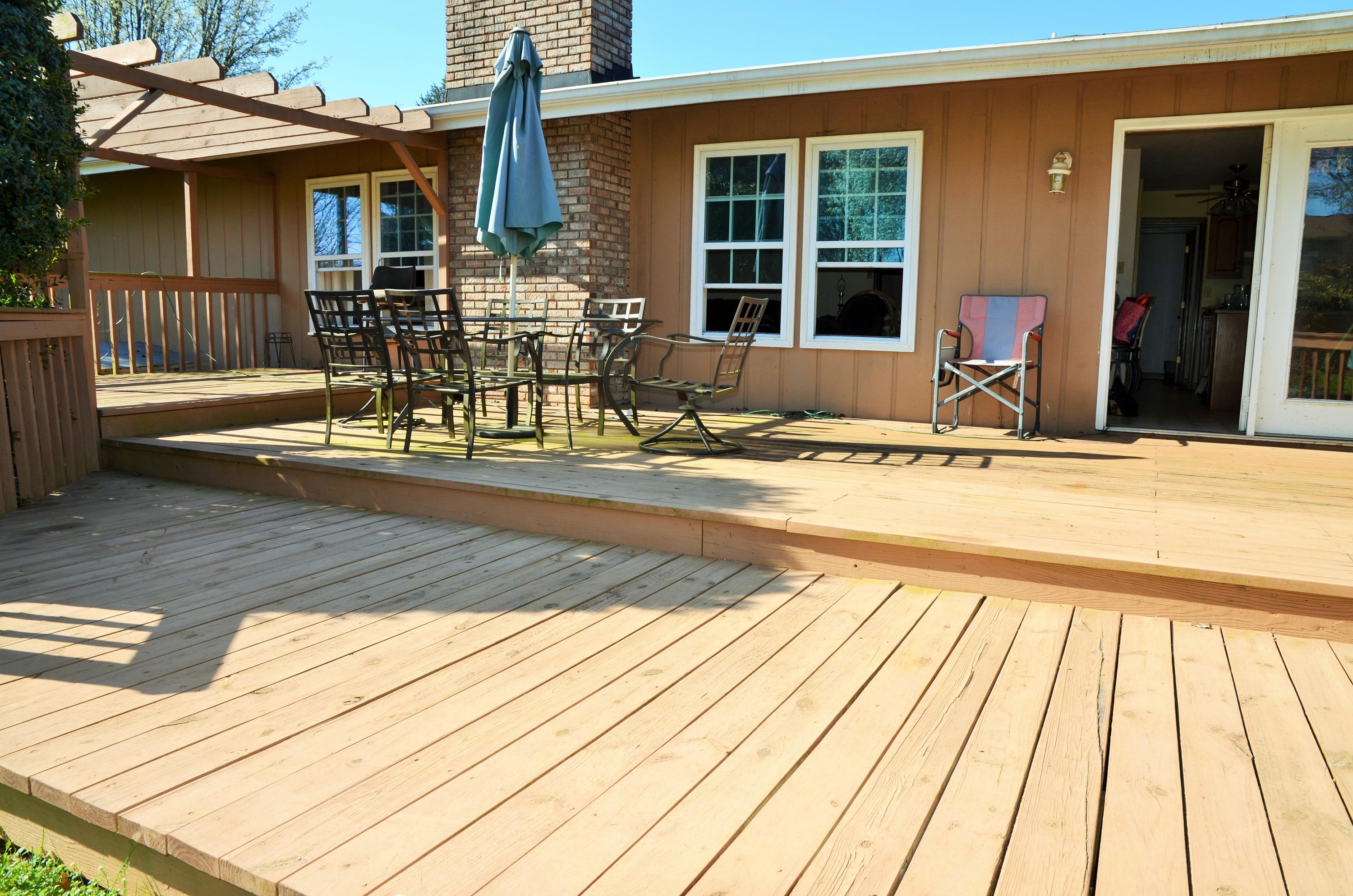 7708 Norwich Road Powell, TN 37849 - Photo 5 of 23 Deck