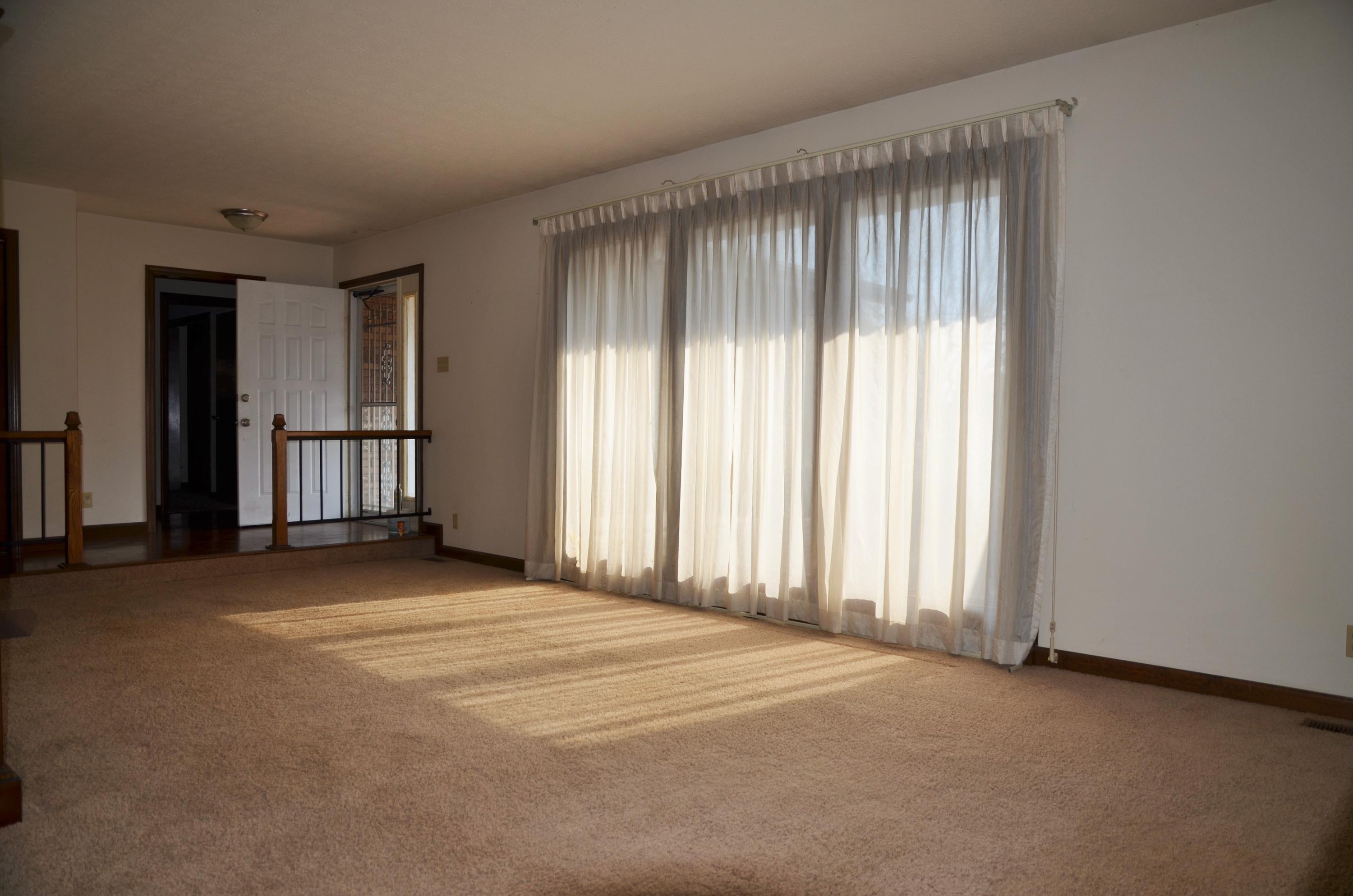 7708 Norwich Road Powell, TN 37849 - Photo 7 of 23 Living Room