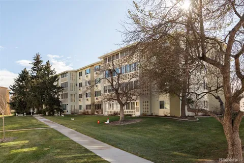 $315,000 | 705 South Alton Way, Unit 4D, Denver, CO 80247