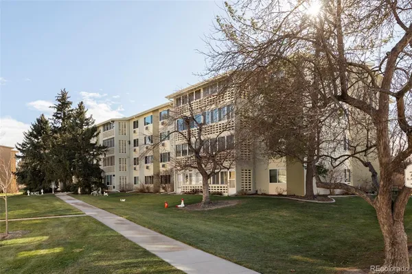 $279,000 | 705 South Alton Way, Unit 4D, Denver, CO 80247