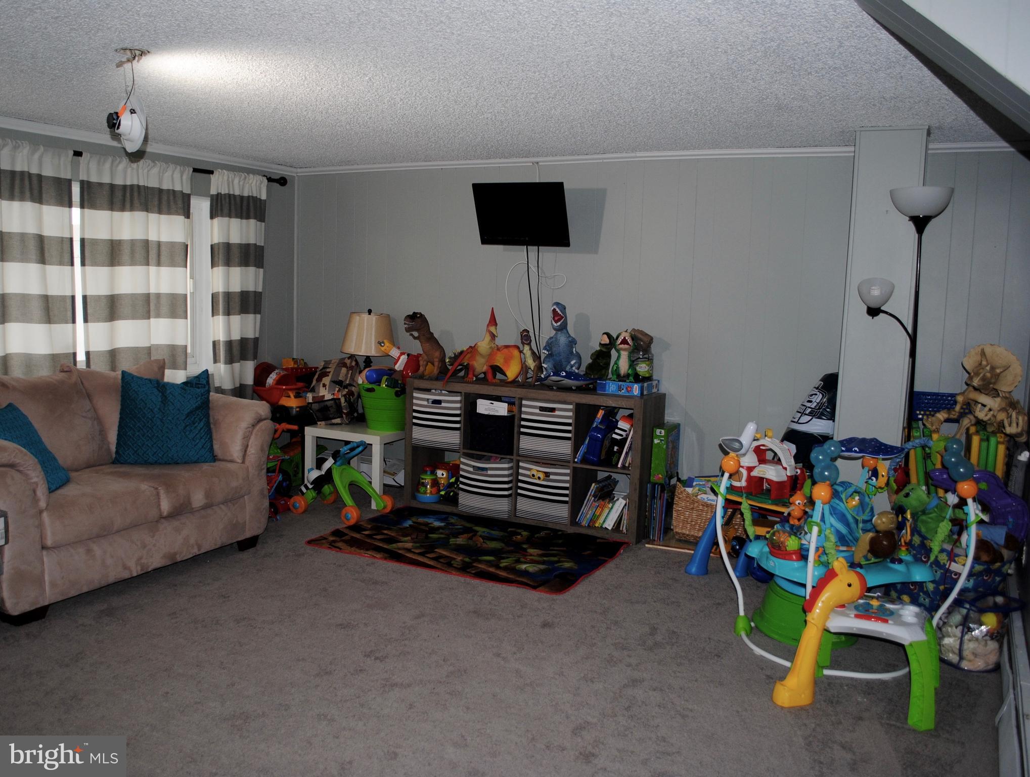 11003 Calera Road Philadelphia, PA 19154 - Photo 27 of 34 Gallery Image 27