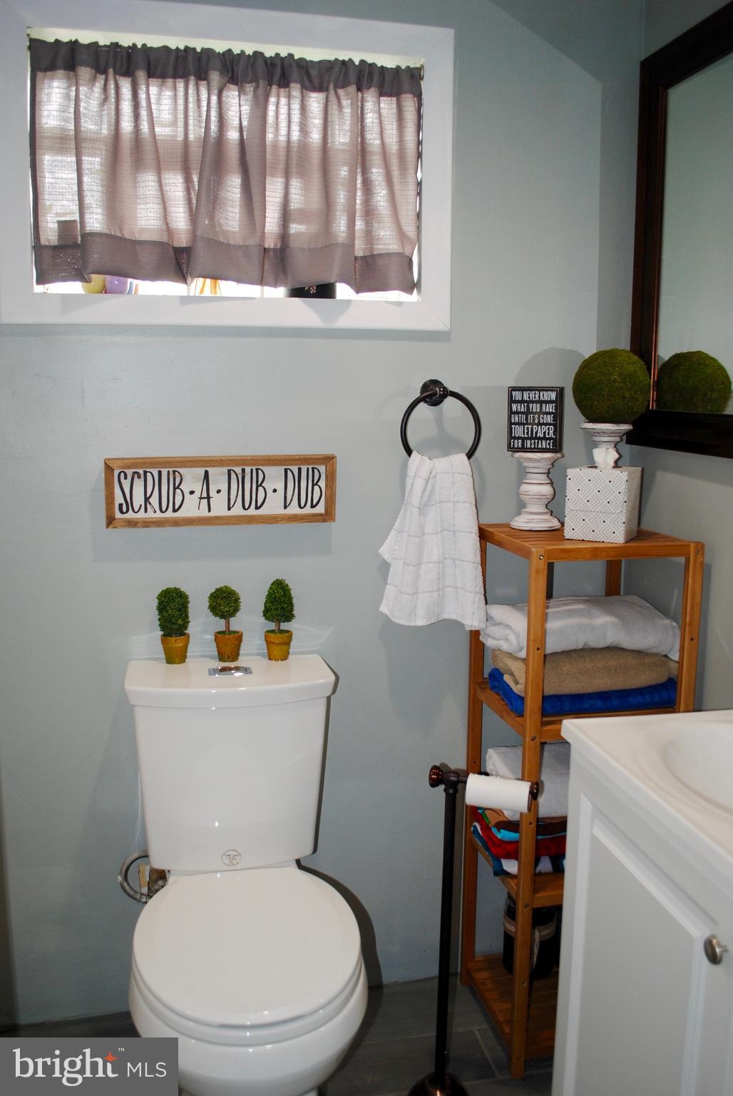 11003 Calera Road Philadelphia, PA 19154 - Photo 29 of 34 Gallery Image 29