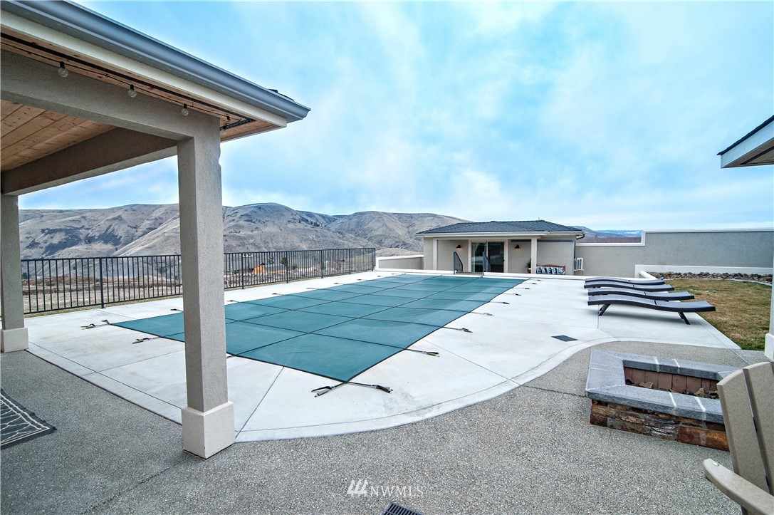 3221 Tozer Road Ellensburg, WA 98926 - Photo 2 of 25 Gallery Image 2
