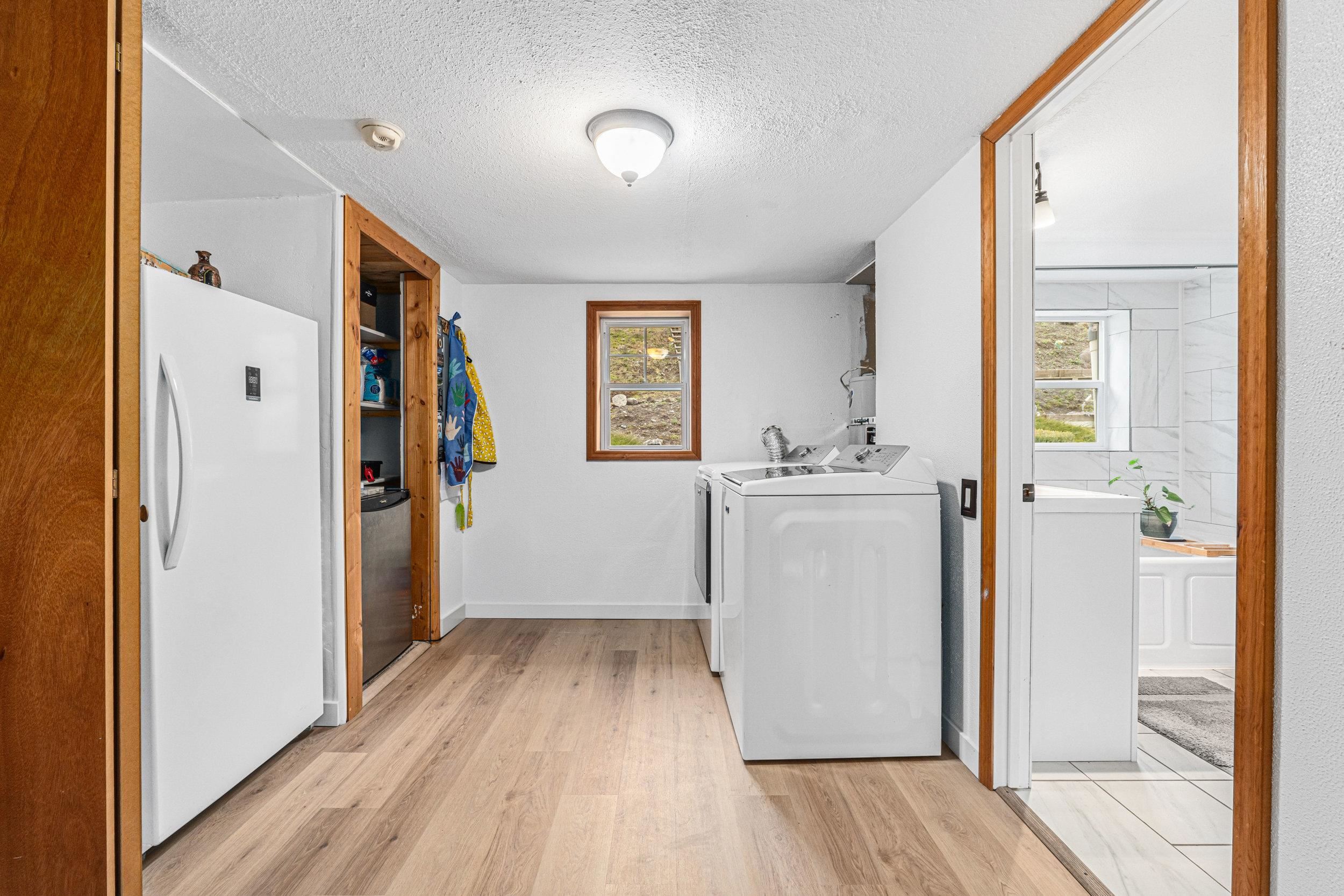 2380 Kettle River Road Kettle Falls, WA 99141 - Photo 18 of 41