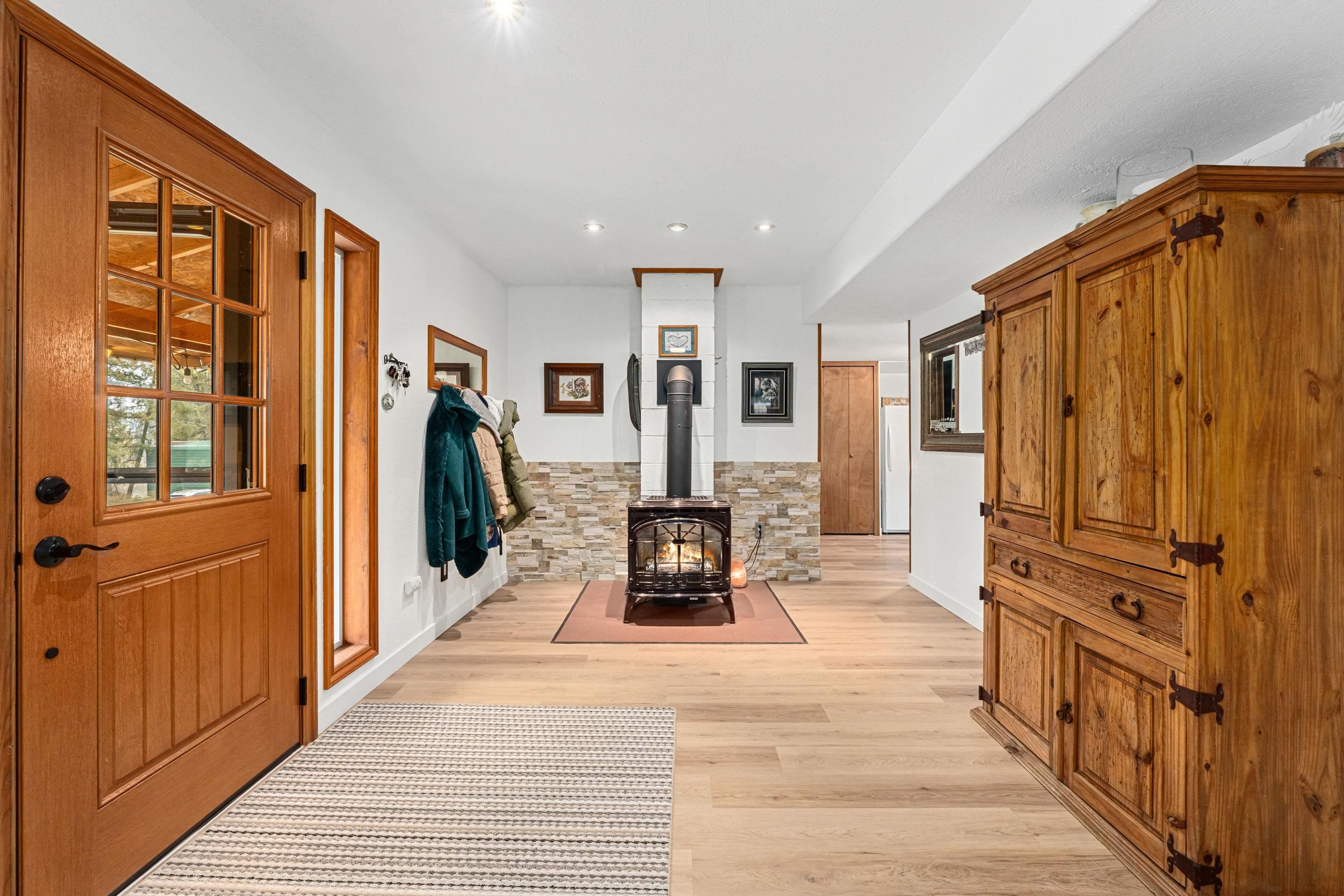 2380 Kettle River Road Kettle Falls, WA 99141 - Photo 4 of 41