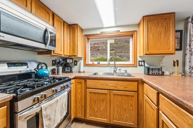 $575,000 | 2380 Kettle River Road, Kettle Falls, WA 99141