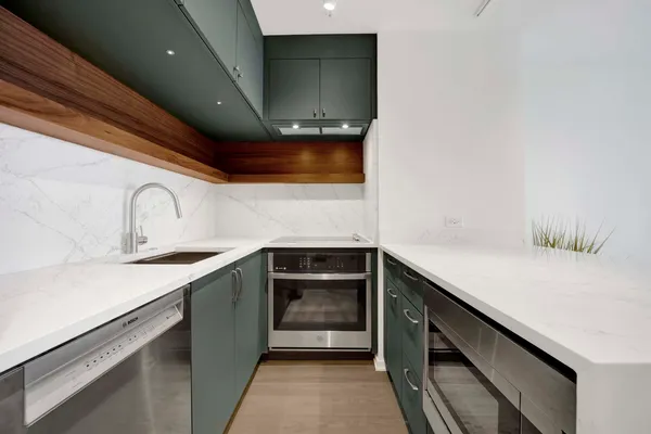 $3,000 | 900 North Lake Shore Drive, Unit 2113, Chicago, IL 60611
