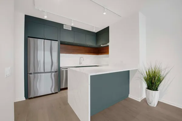 $3,000 | 900 North Lake Shore Drive, Unit 2113, Chicago, IL 60611